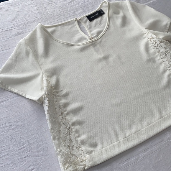 Minkpink ivory back button blouse. Boxy fit. Lace side panels. Size Medium. - Picture 7 of 8